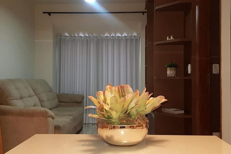 092 Central com WiFi, Sem Ar mas com Ventilador de Teto Apartment in Londrina