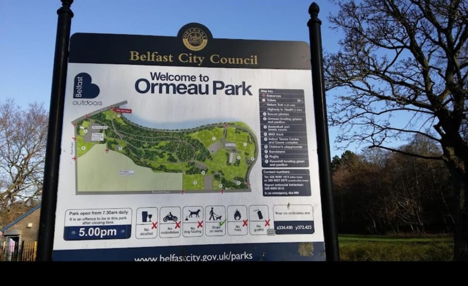 Double bedroom on the Ormeau Road Bed and Breakfast in Belfast