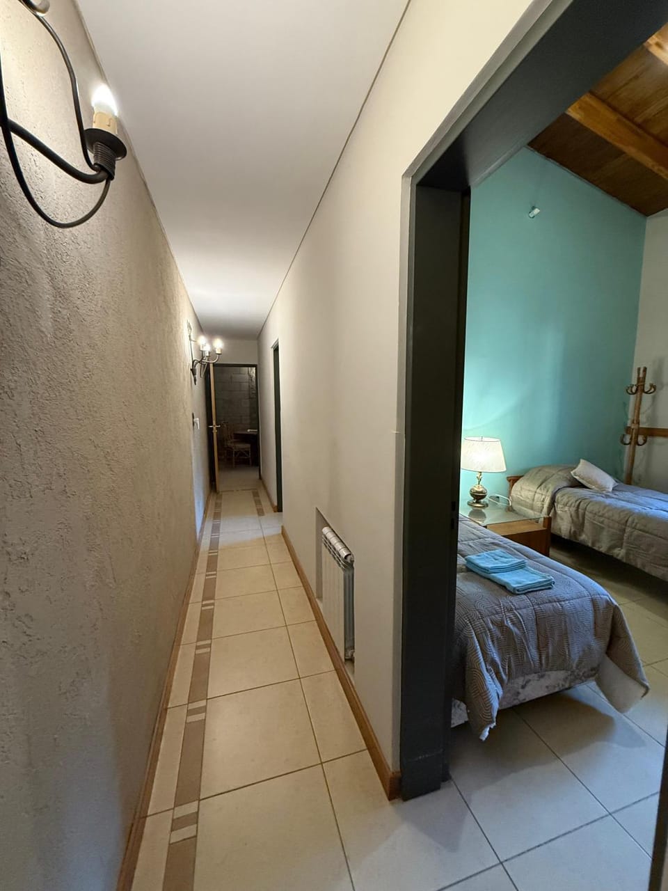 Dpto amplio con patio, churrasquera y cochera Apartment in Mendoza