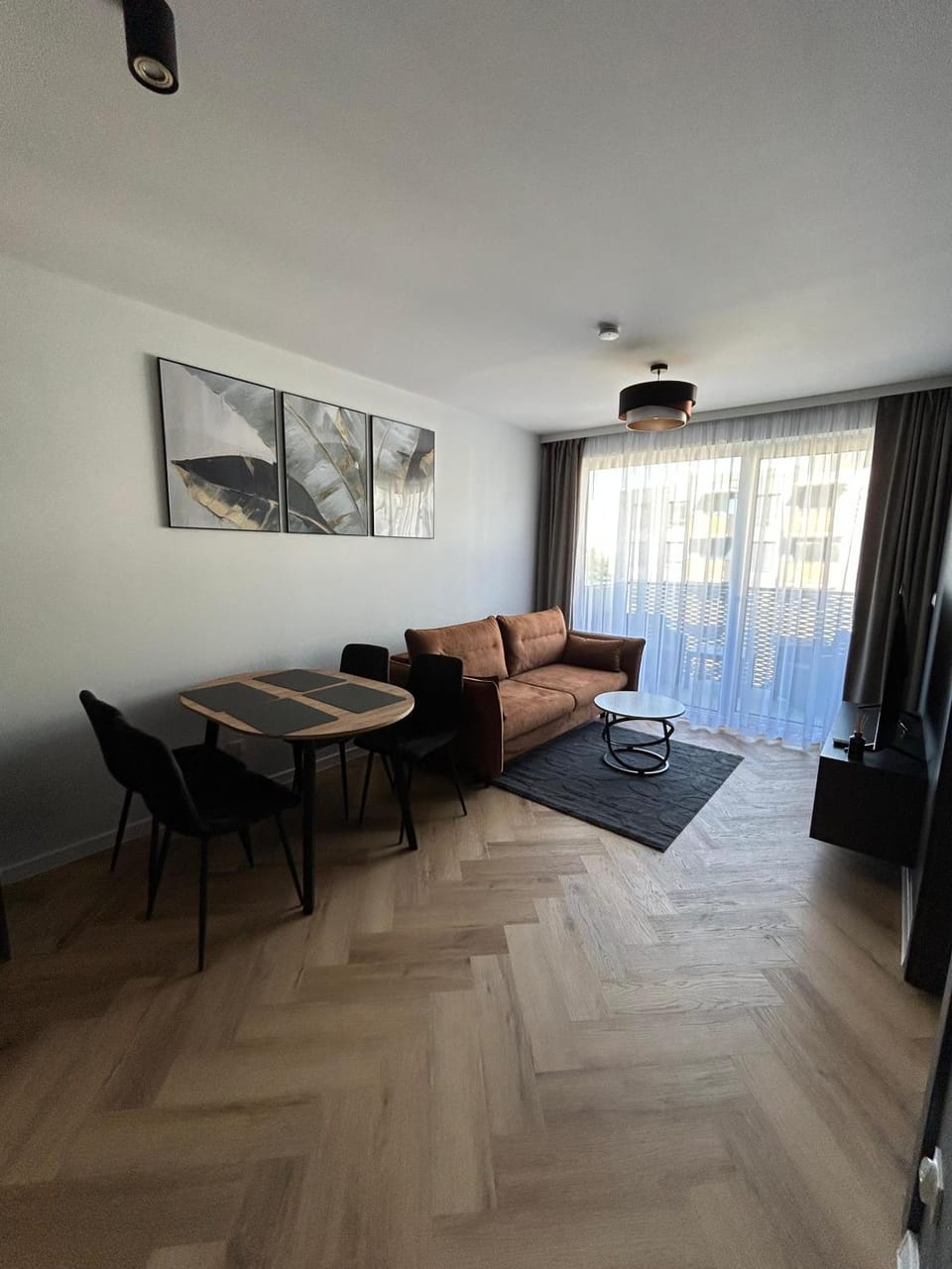 Apartament Grafitowy Apartment in Lower Silesian Voivodeship