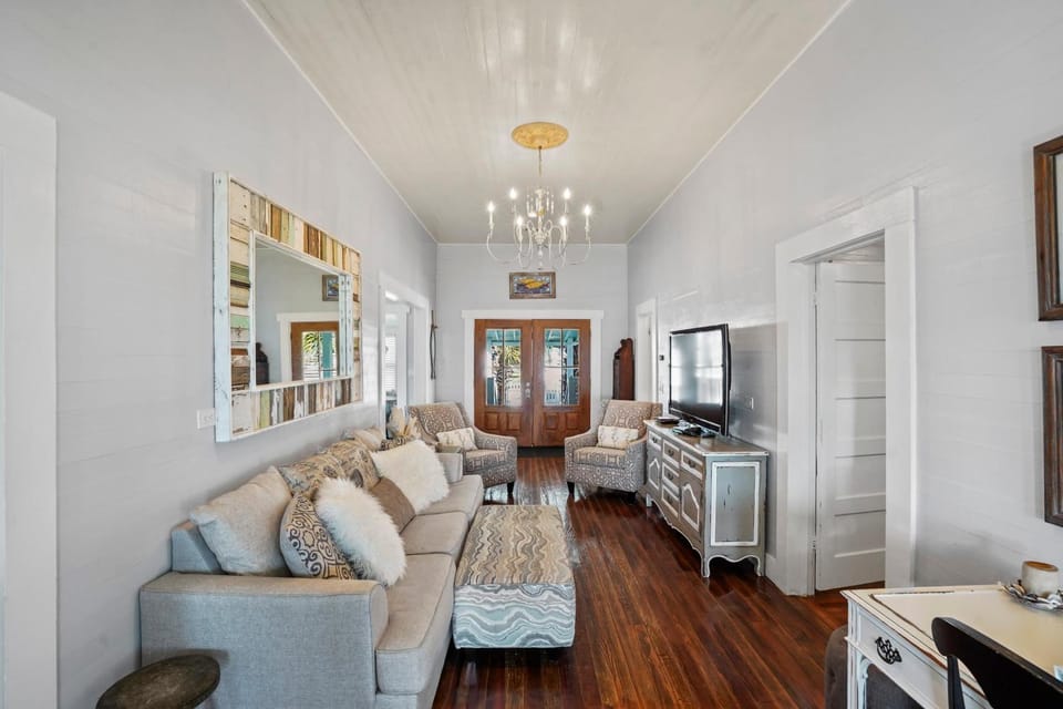 Ivey House by Coastline Vacation Rentals House in Florida