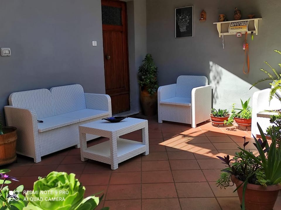 Property building, Patio, Day, Garden, View (from property/room), Balcony/Terrace, Living room, Seating area, Garden view
