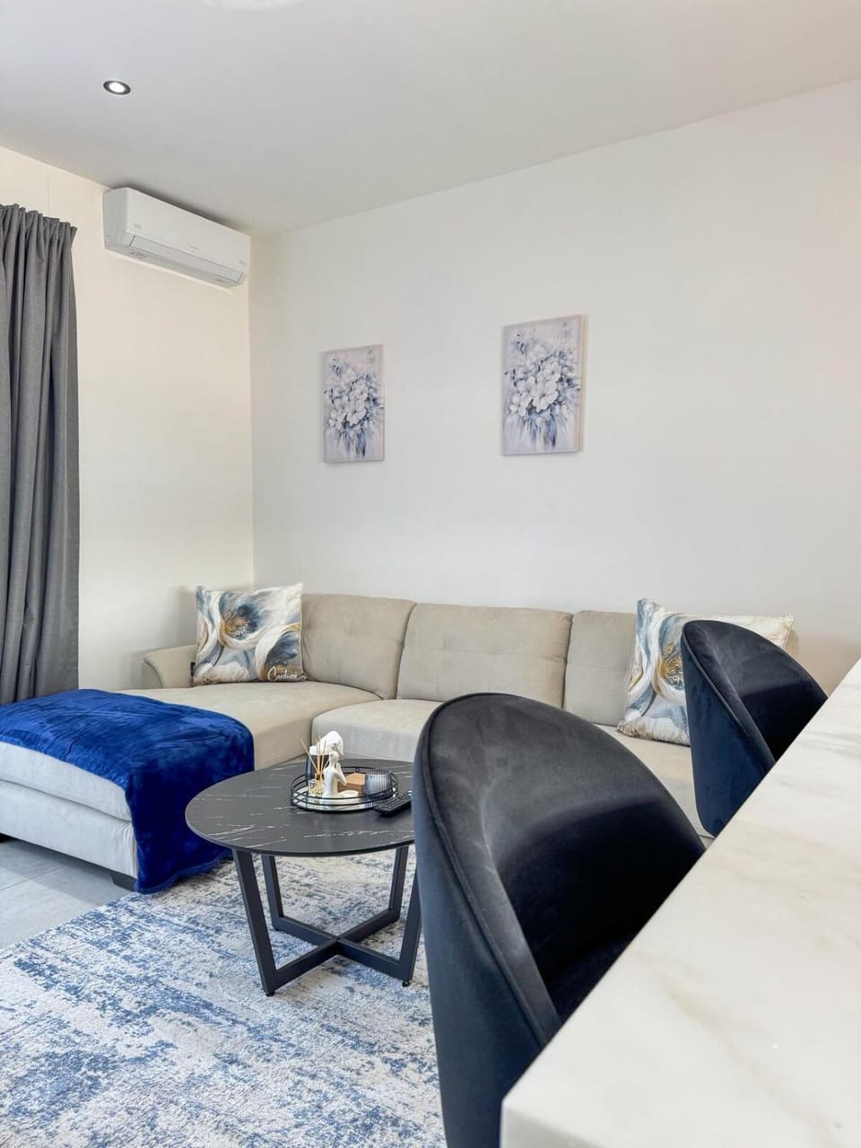 Stylish 3 Bedroom Group Stay Apartment in Khomas Region, Namibia