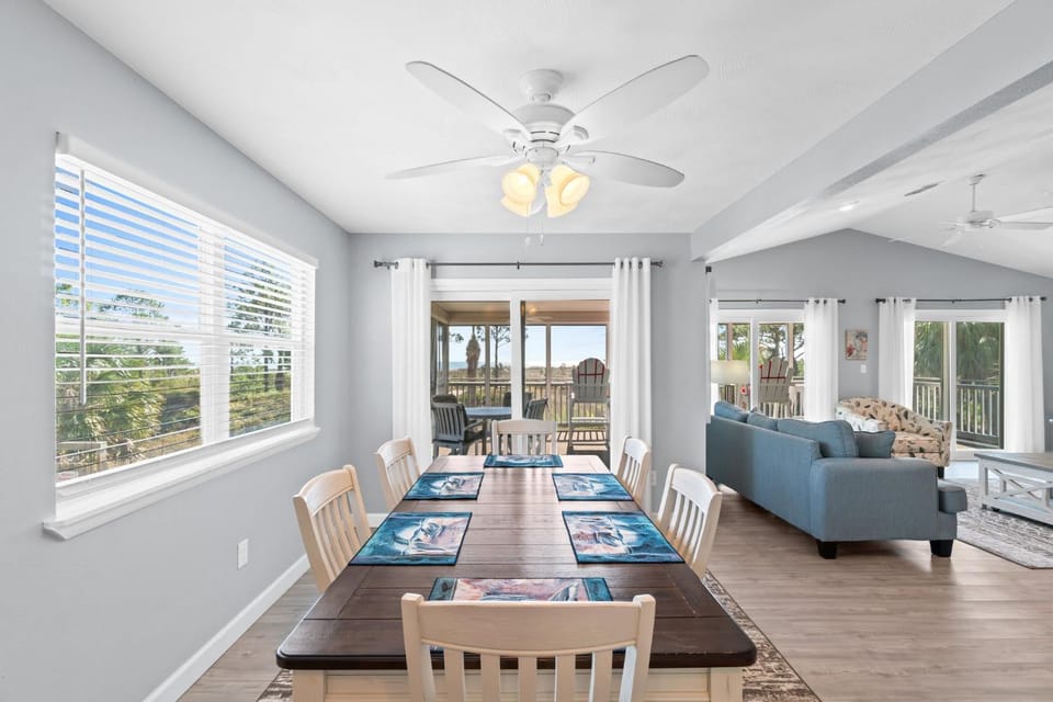 Dolphin Cove by Coastline Vacation Rentals House in Florida