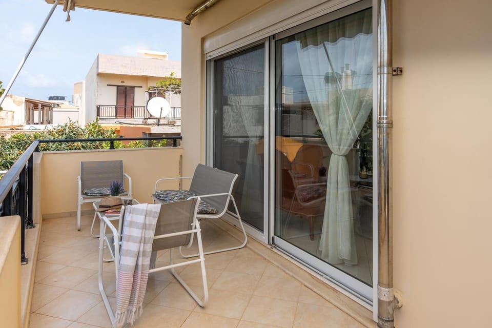 View (from property/room), Balcony/Terrace, Seating area