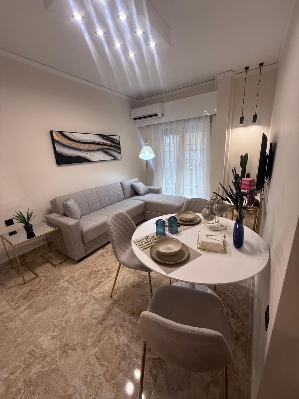 Living room, Seating area, Dining area