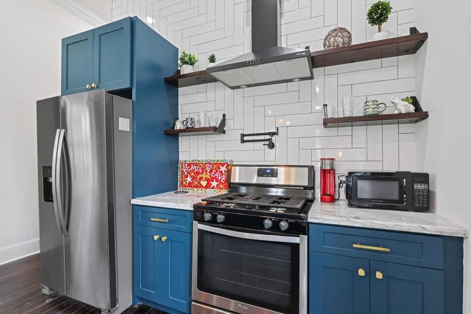 Cozy 3BR retreat near streetcar w fire pit House in New Orleans