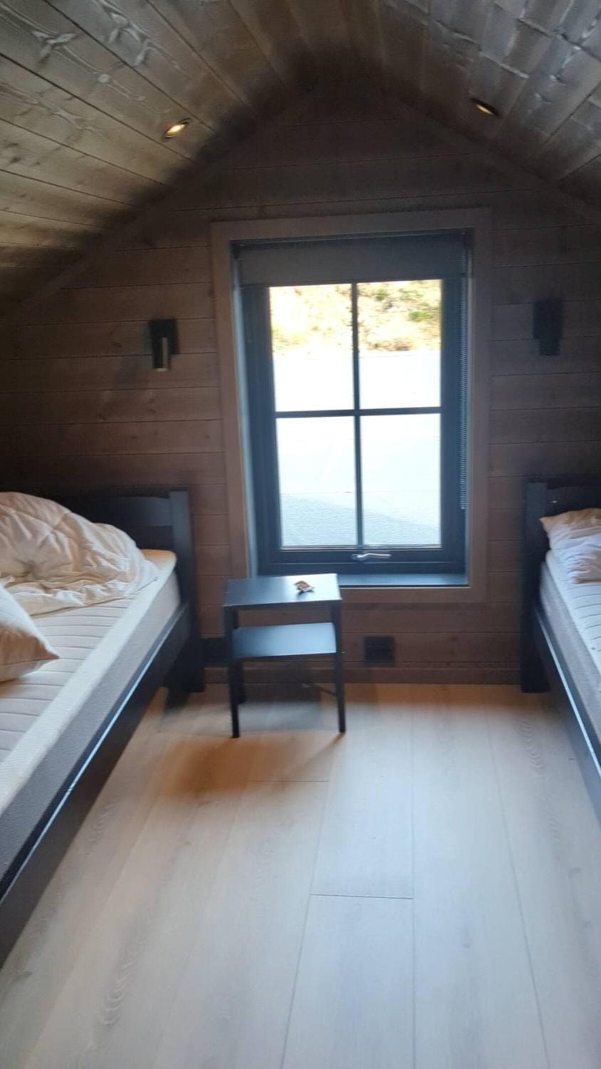 2 Cabins surrounded by beautiful nature Cabin in Vestland