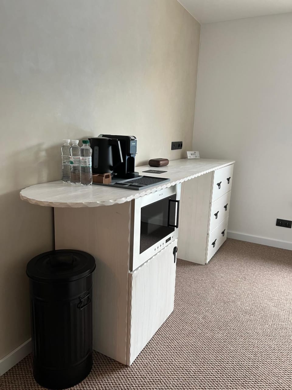 Coffee/tea facilities, Kitchen or kitchenette