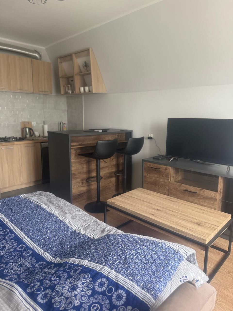 Communal lounge/ TV room, Bed, TV and multimedia, Kitchen or kitchenette, Living room