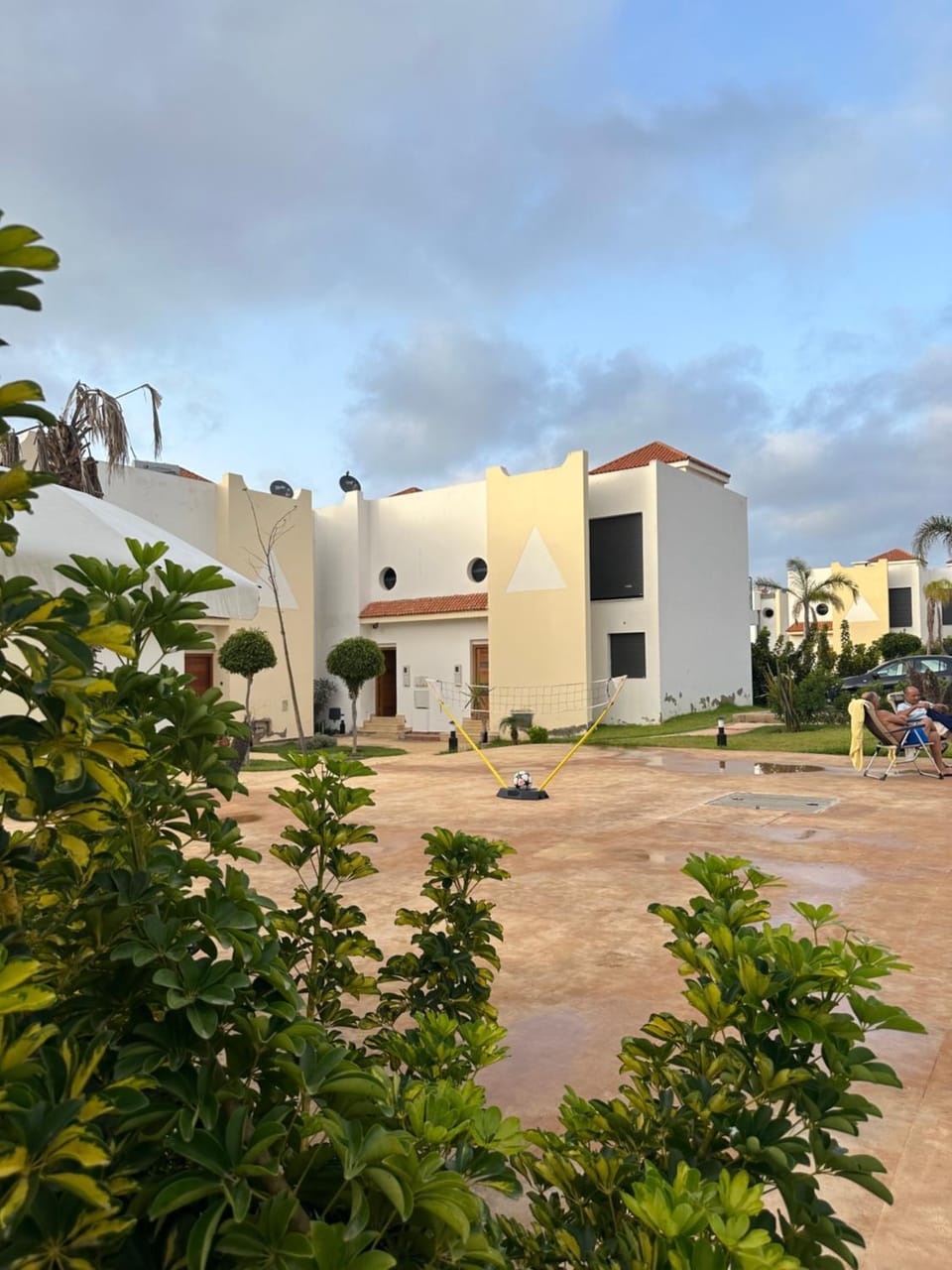 Maison ensoleillée à Skhirat, Piscine & Parking House in Rabat-Salé-Kénitra