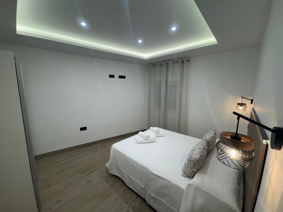 Bed, Bedroom, wardrobe