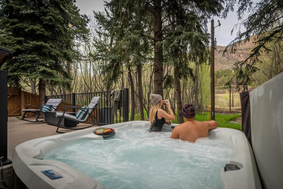 Serene Riverside Retreat with Sauna, Hot Tub, Fire Pit by Forest & Peak Retreats House in Cascade-Chipita Park
