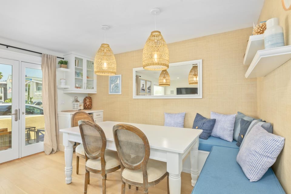 Sail & Sea House in Balboa Peninsula