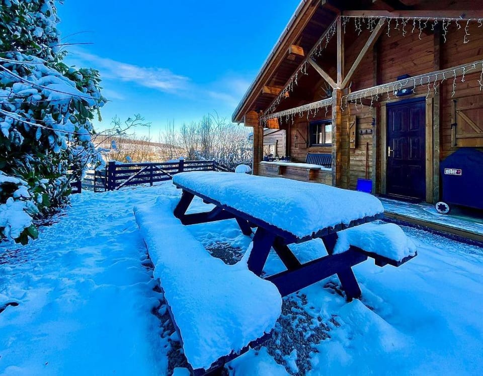 Property building, Day, Winter