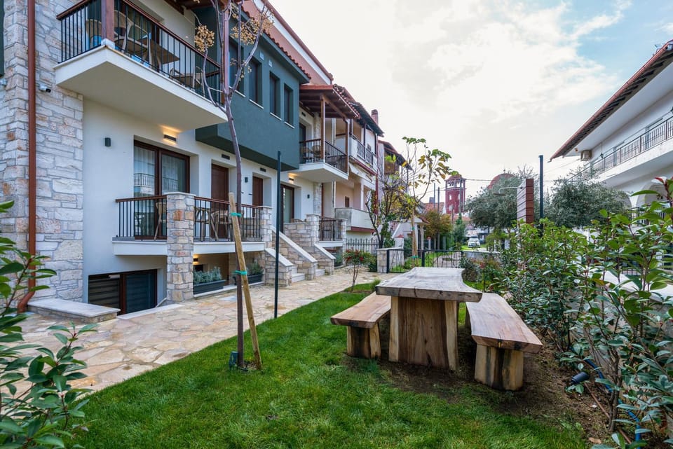 Maistros Deluxe Apartments Apartment hotel in Halkidiki