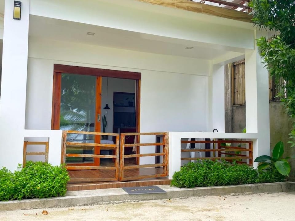 Property building, Patio, Day, View (from property/room), Balcony/Terrace