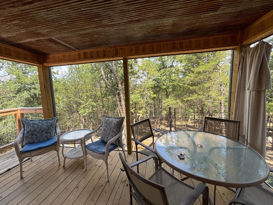 Patio, Spring, Day, View (from property/room), Balcony/Terrace, Seating area, Dining area