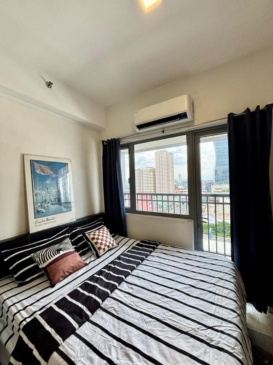 Your Skyline Hideaway Apartment in Mandaluyong