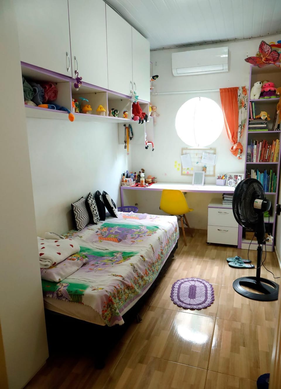 Bed, Photo of the whole room, Bedroom, hair dryier, towels, wardrobe, air conditioner