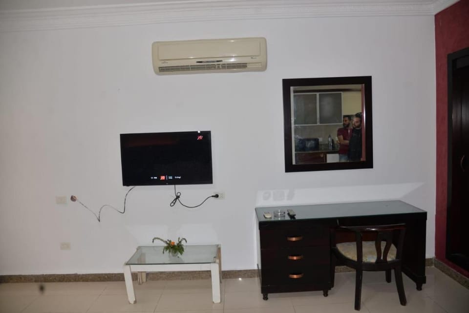 المتحده للسياحه والتسويق العقارى جامعه القاهره Apartment in Egypt