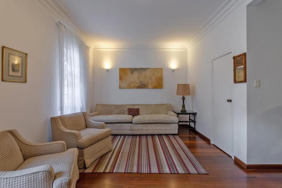 Sobrado top 300m2 house in Jardins 3 suites House in Sao Paulo City