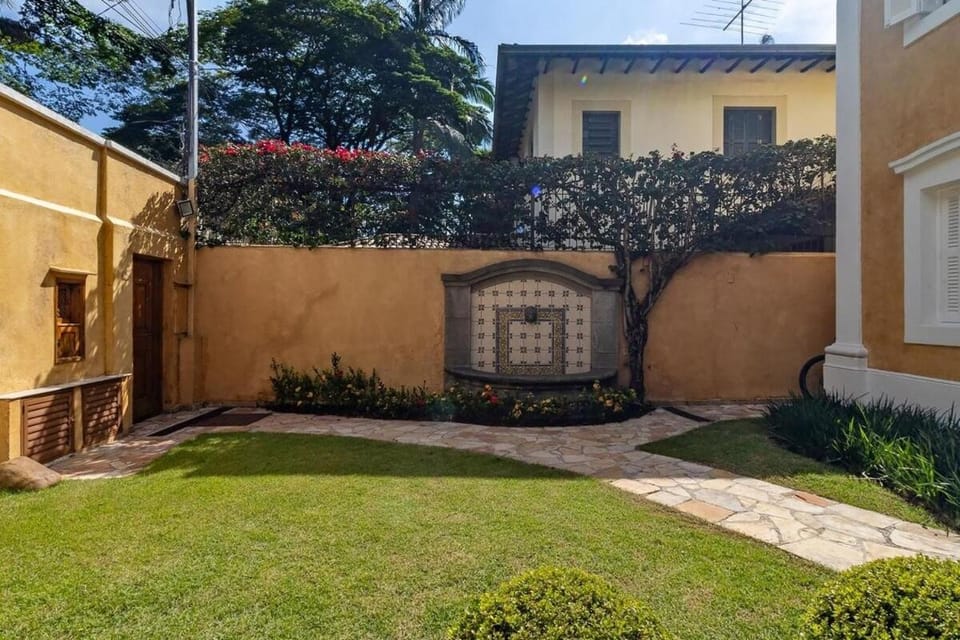 Sobrado top 300m2 house in Jardins 3 suites House in Sao Paulo City