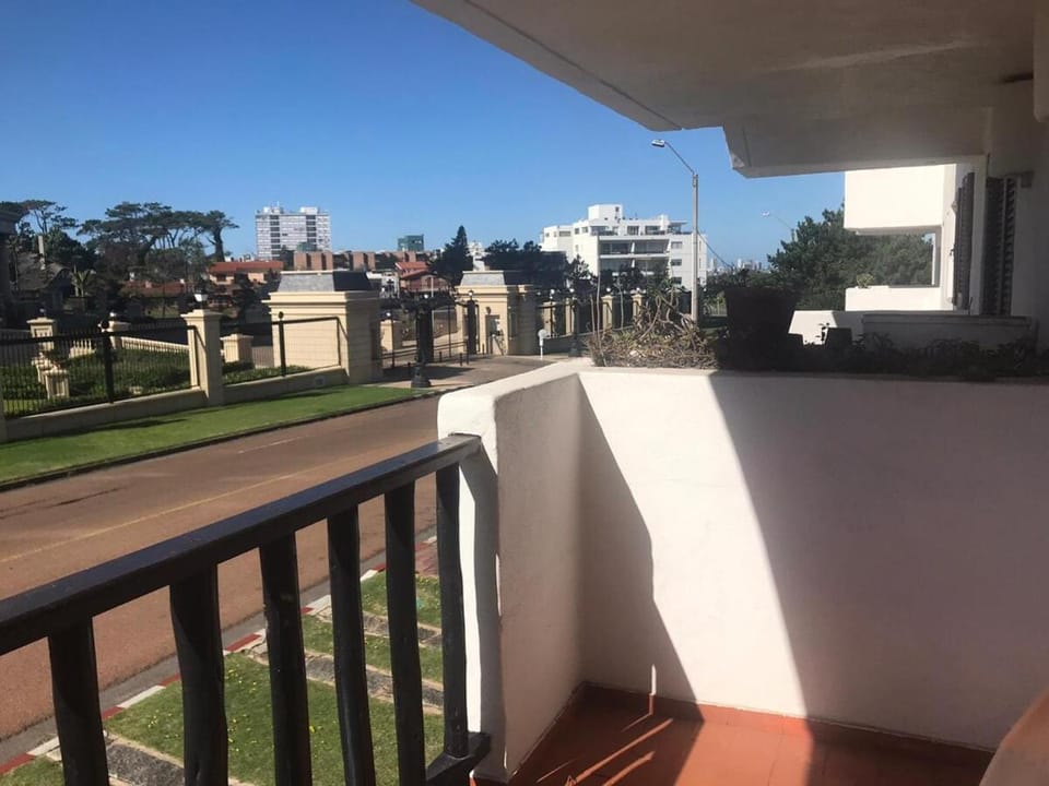 Divino apartamento a metros del mar Apartment in Punta del Este