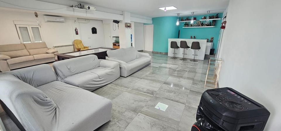 Living room, air conditioner