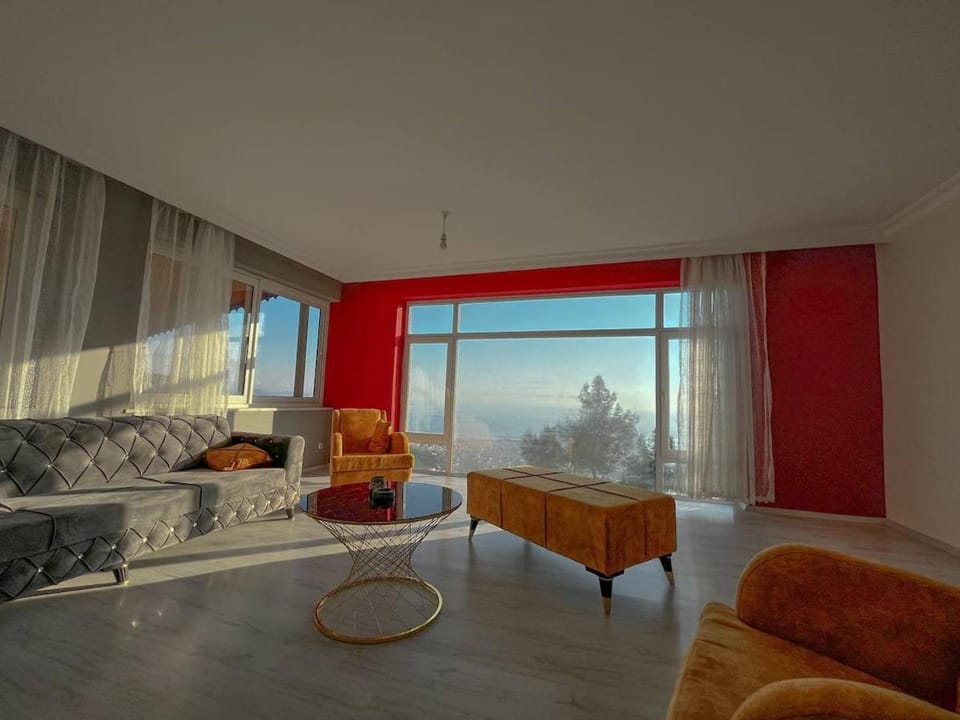 Detached Villa Luxurious and Peaceful Vacation Getaway Villa in Antalya Province