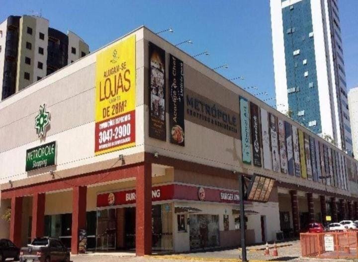 Day, Neighbourhood, Supermarket/grocery shop, Shopping Area, Location