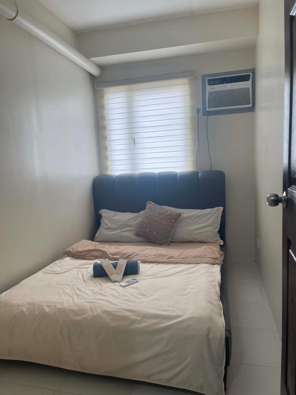 1BR Condo - Urban Deca Homes Commonwealth Inn in Quezon City