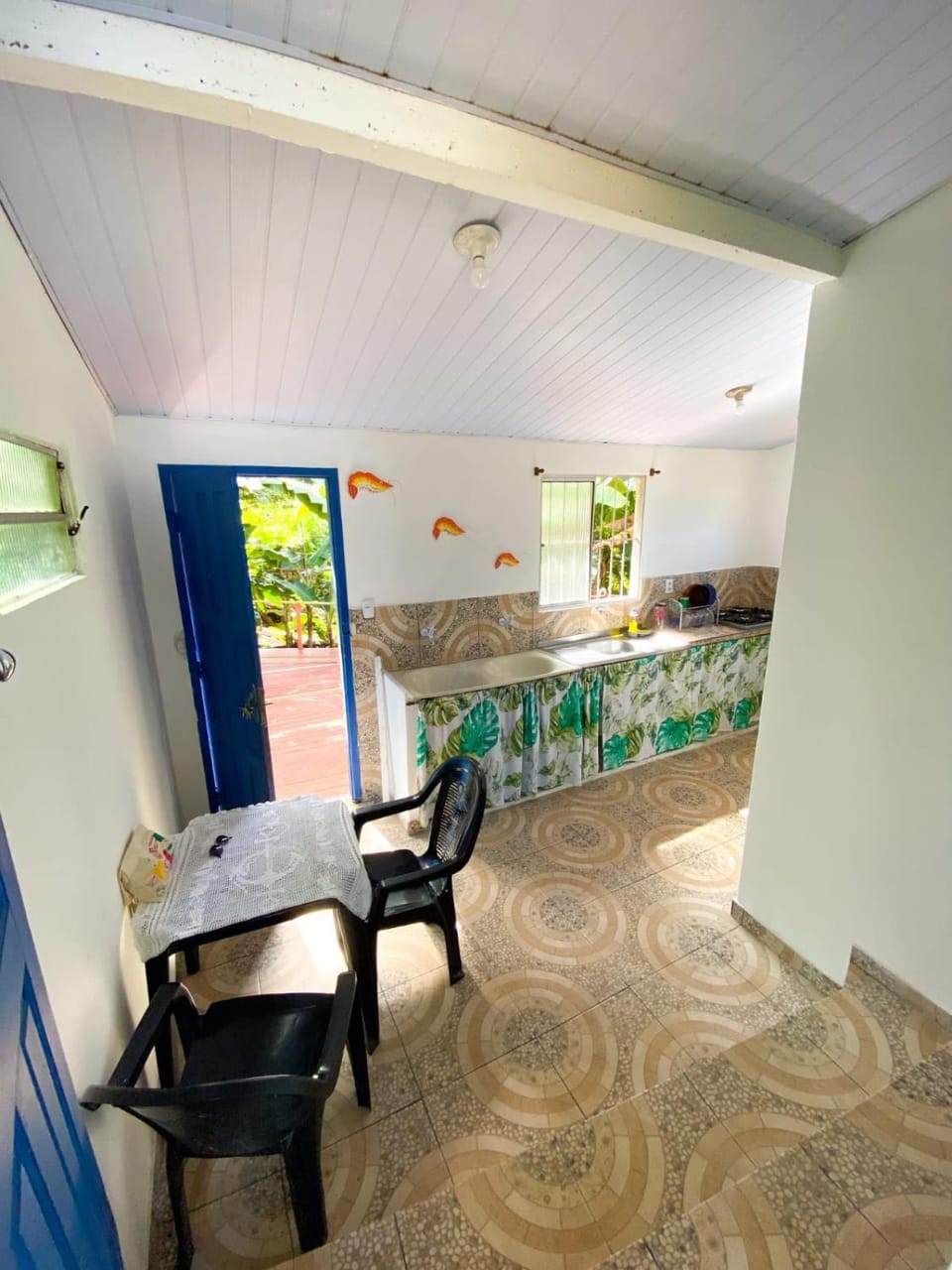 Chalé com deck de frente à praia do Vai-Quem-Quer House in State of Maranhão, Brazil