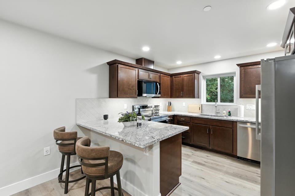 The White House Coveted Triplex Near Lake House in Sierra Nevada