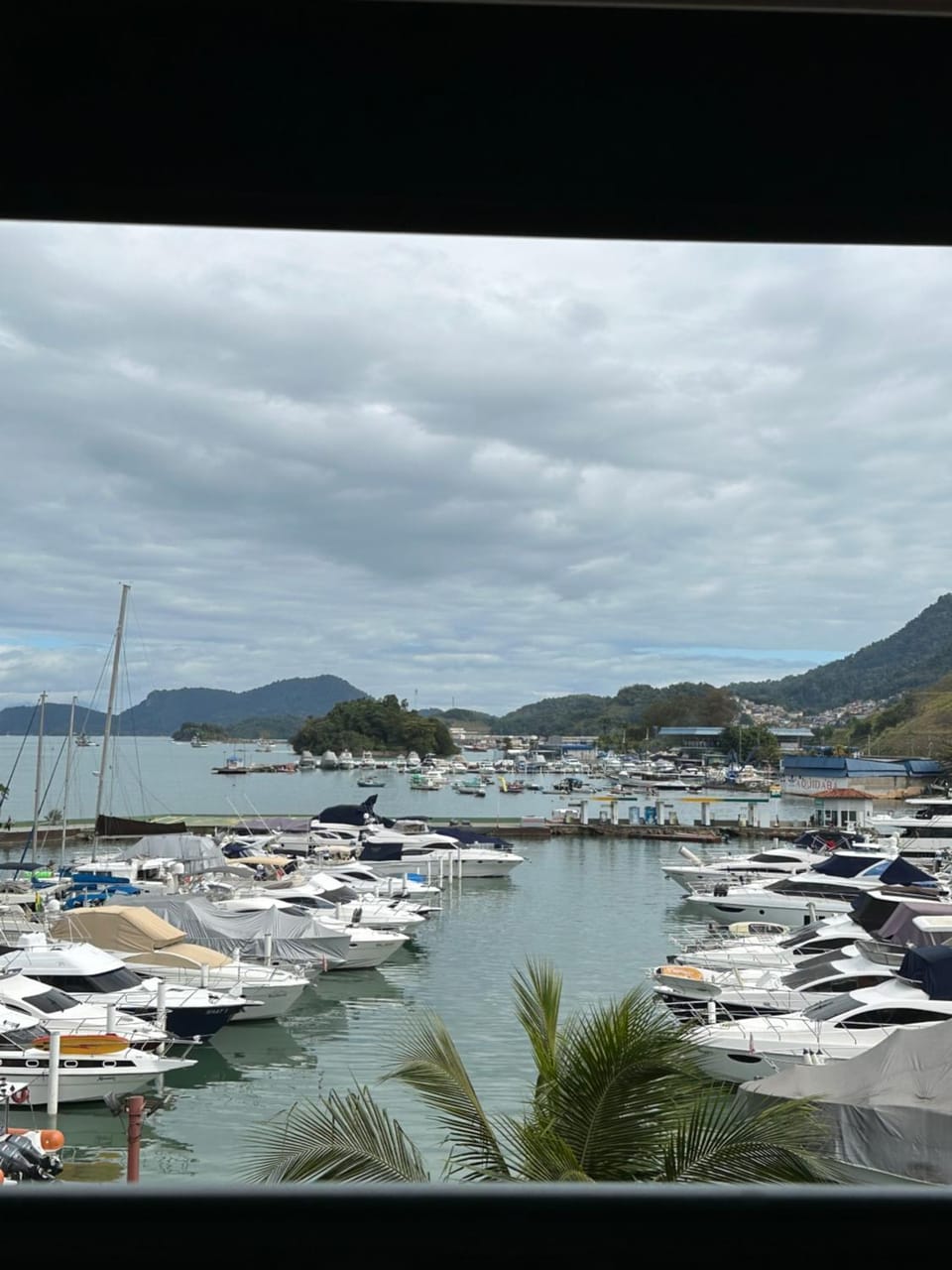 City view, Landmark view, Mountain view, Sea view