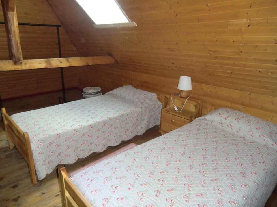 Appartement 4 pièces avec mezzanine, Wifi, Animaux admis, Parking - FR-1-263-594 Apartment in Auvergne-Rhône-Alpes