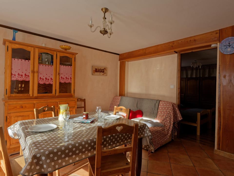 2 pièces 4 personnes Sud avec parking et animaux admis - FR-1-263-605 Apartment in Auvergne-Rhône-Alpes