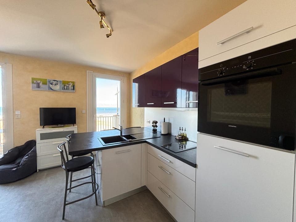 Studio 4 pers sur remblai face plage Apartment in Les Sables-d'Olonne