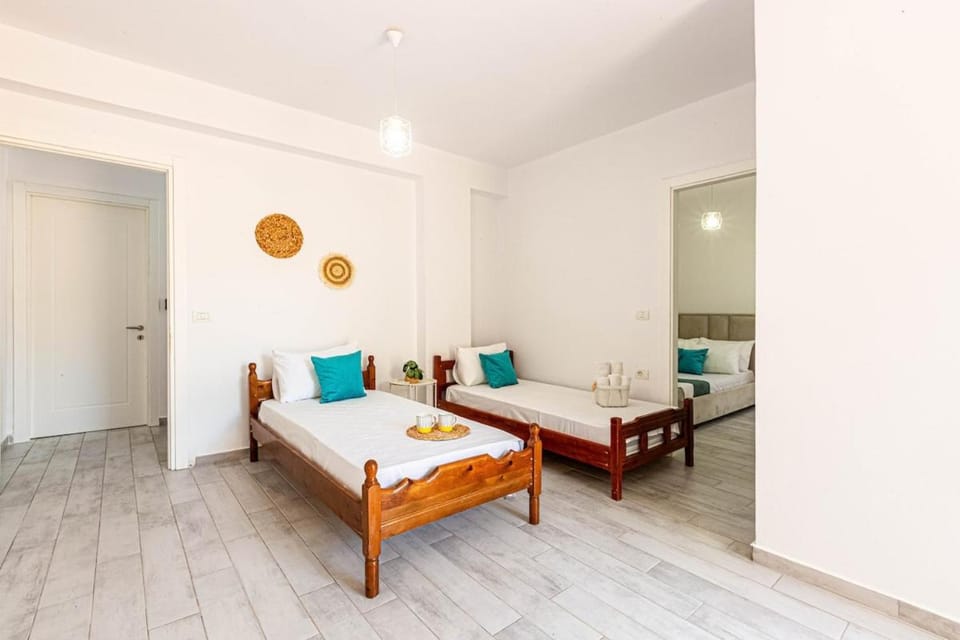 House of Stones 8, Cozy 1BR w Parking Apartment in Vlorë County, Albania