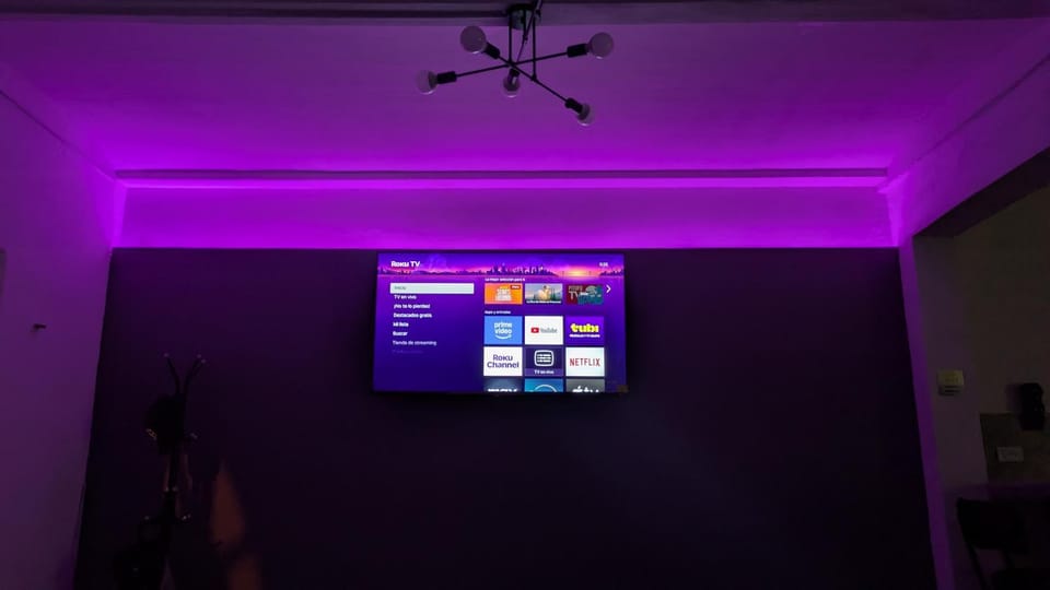 Communal lounge/ TV room
