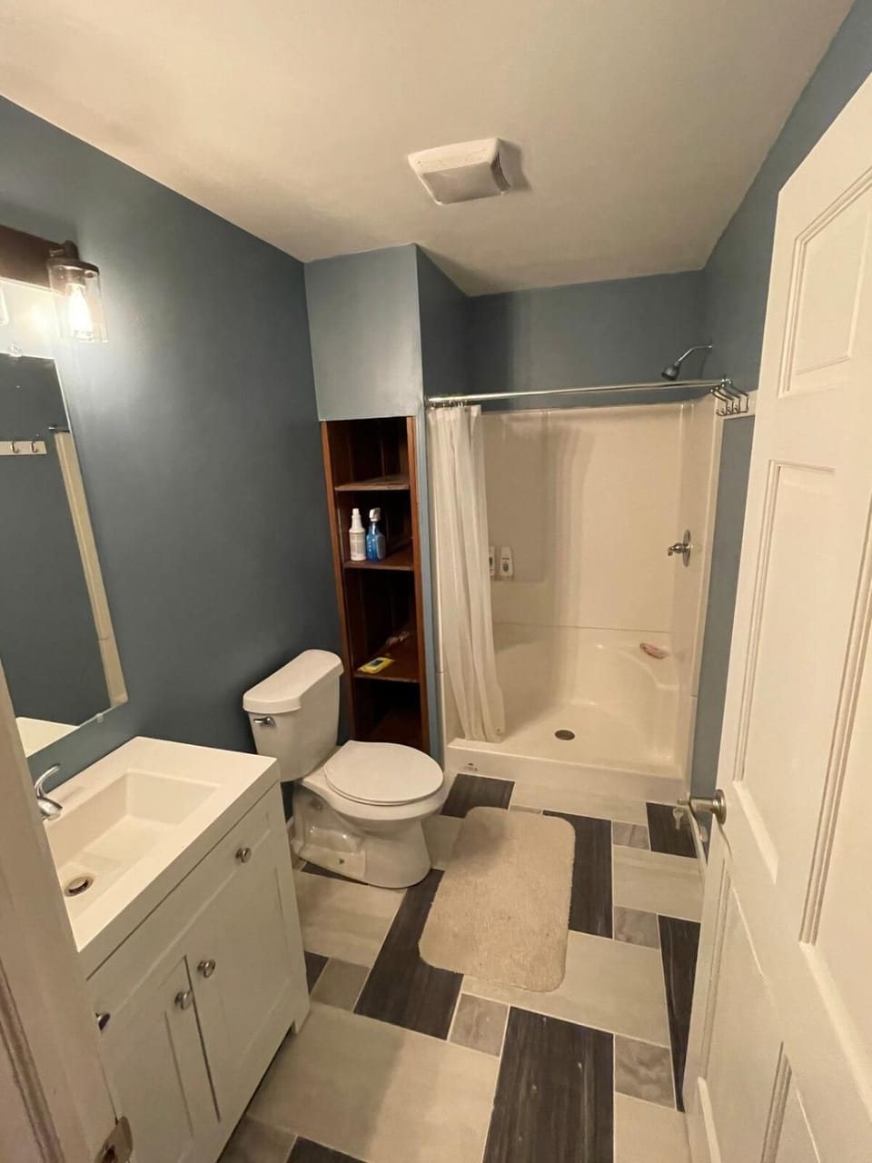 Lovely 1 Bedroom Apartment in Beautiful Small Town Apartment in Allegheny River