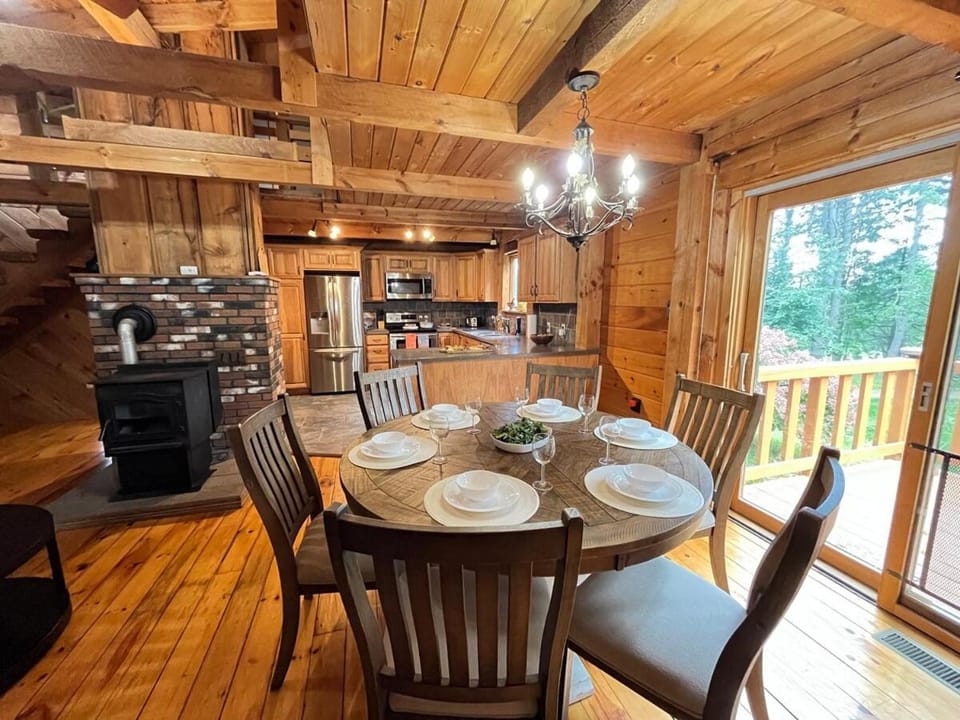 Cozy House 10 Min To Lake George House in Saratoga