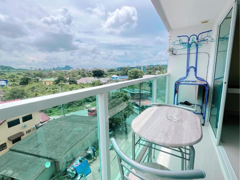Bangsaray Beach B620 บางเสร่ บีช รายเดือน Apartment in Chon Buri Changwat