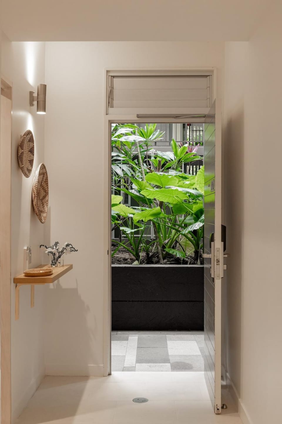 Coastal Zen Suite Apartment in Noosa Heads