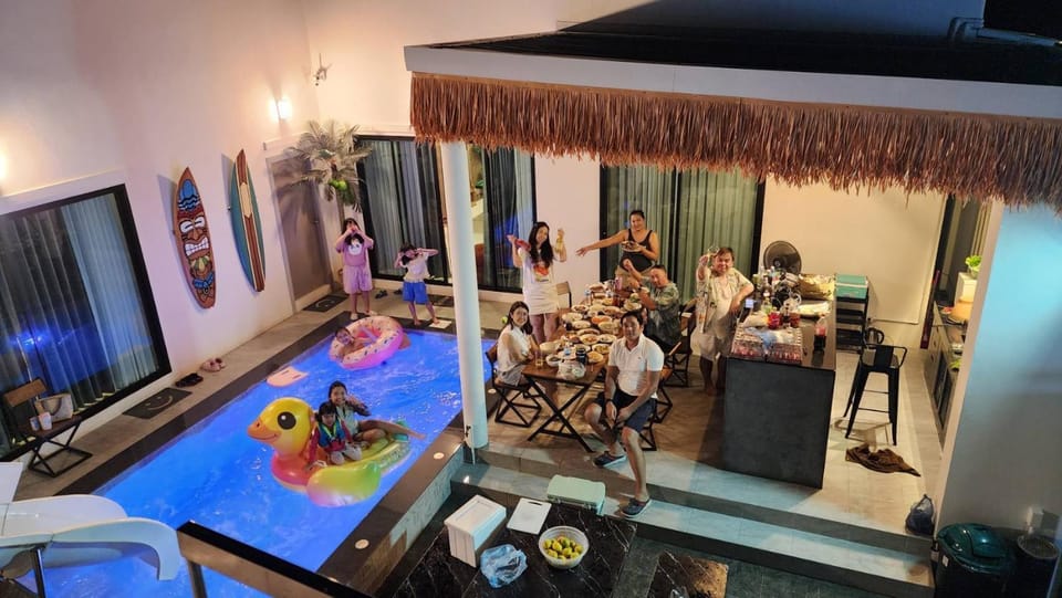 Beloved Bliss Pool Villa Bangsaen พูลวิลล่าบางแสนมีสไลด์เดอร์ Villa in Chon Buri Changwat