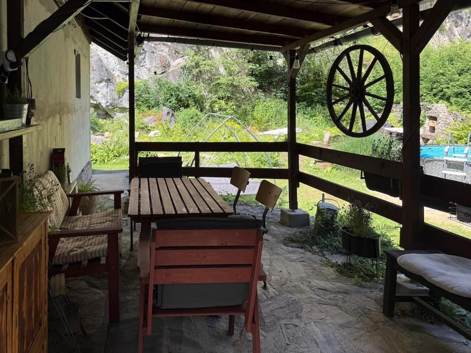 Chalupa pod skálou House in Czechia