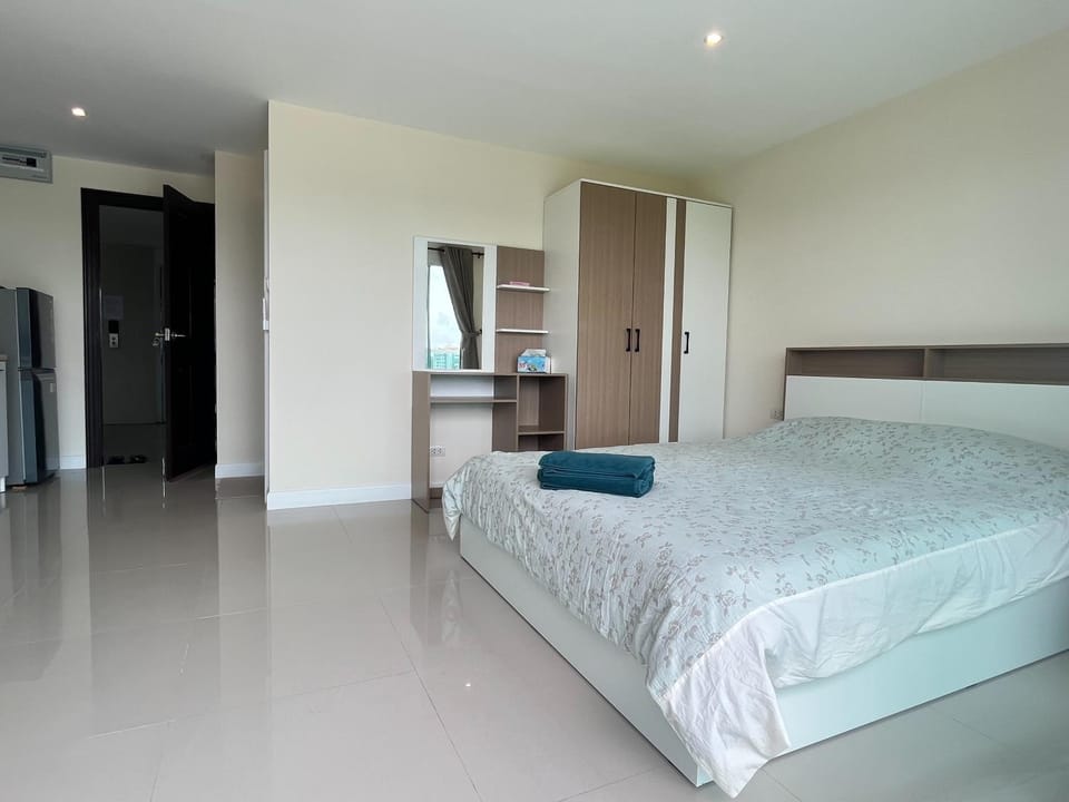 Bangsaray Beach B619 บางเสร่ บีช รายเดือน Apartment in Chon Buri Changwat