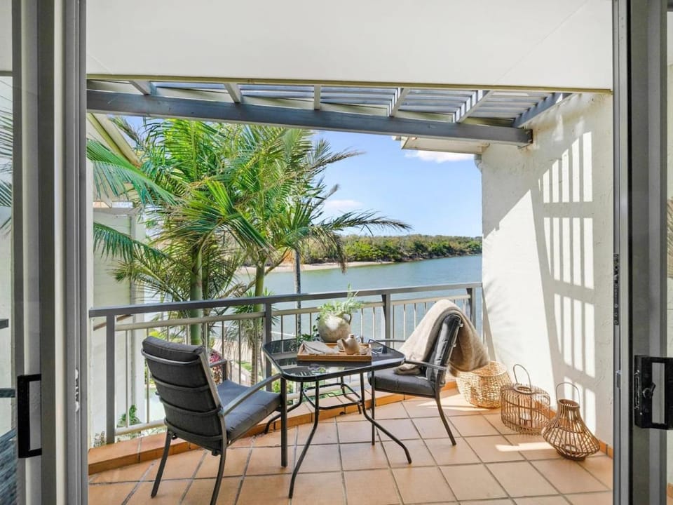 View (from property/room), Balcony/Terrace, Seating area