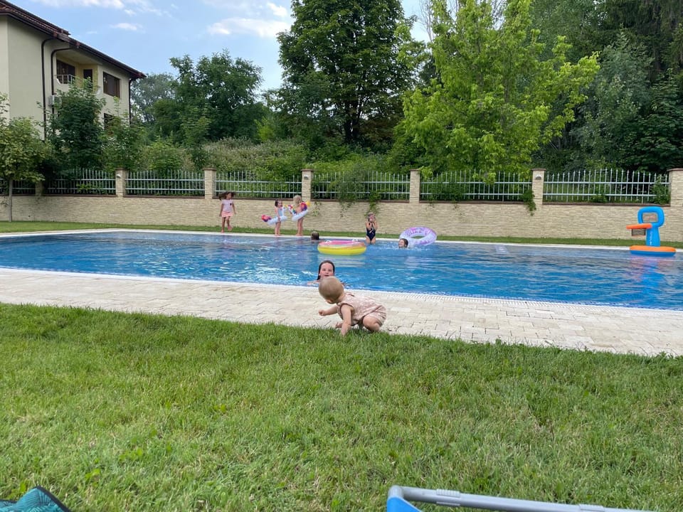 Swimming pool