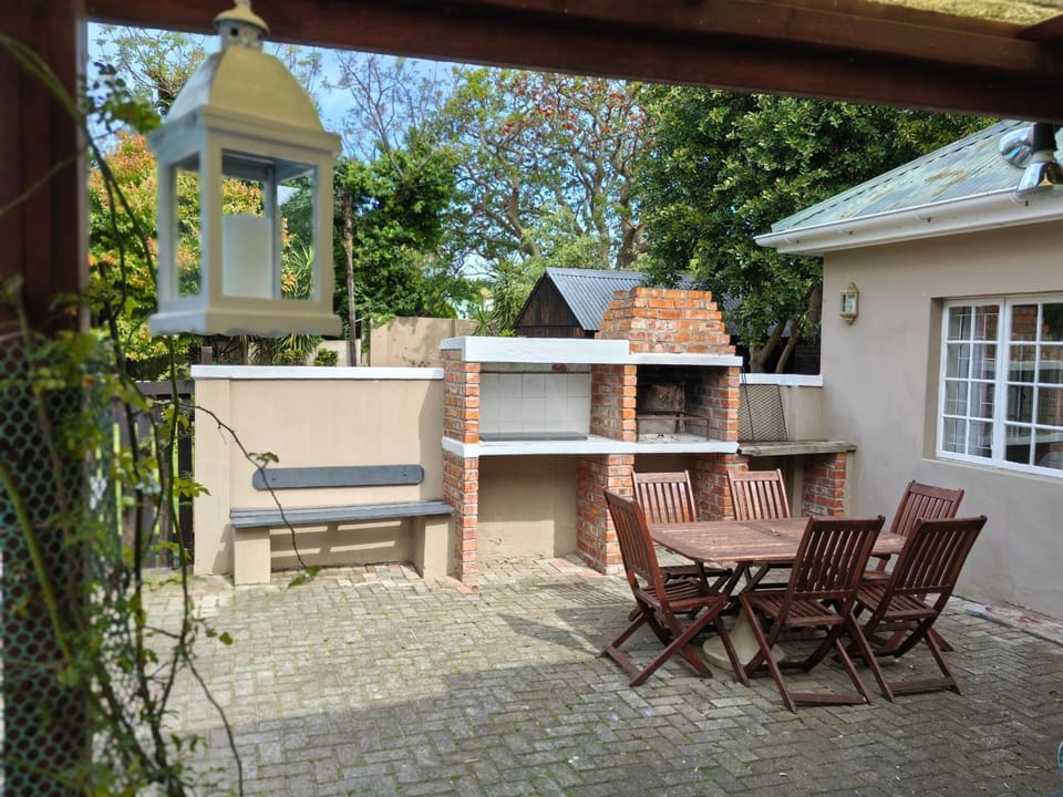 Property building, BBQ facilities, Dining area